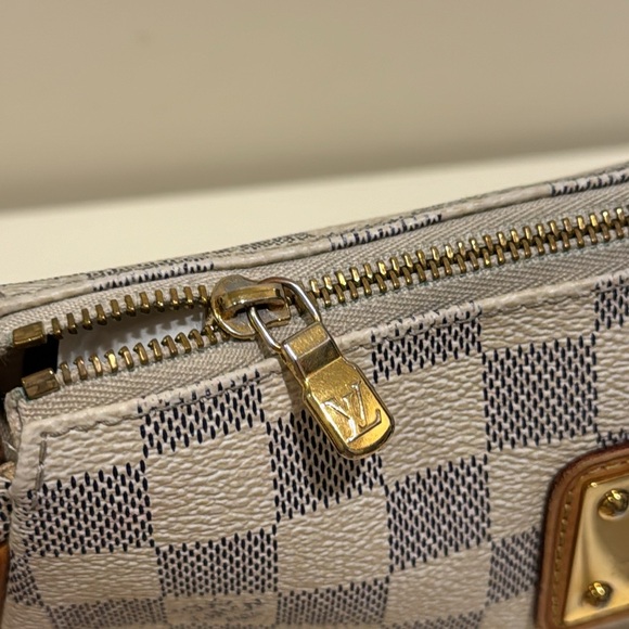 Louis Vuitton DAMIER AZUR EVA Pochette with leather strap - Picture 13 of 16